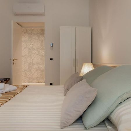 Foscolo 46 - Elegant Family Apartment ترييستي المظهر الخارجي الصورة