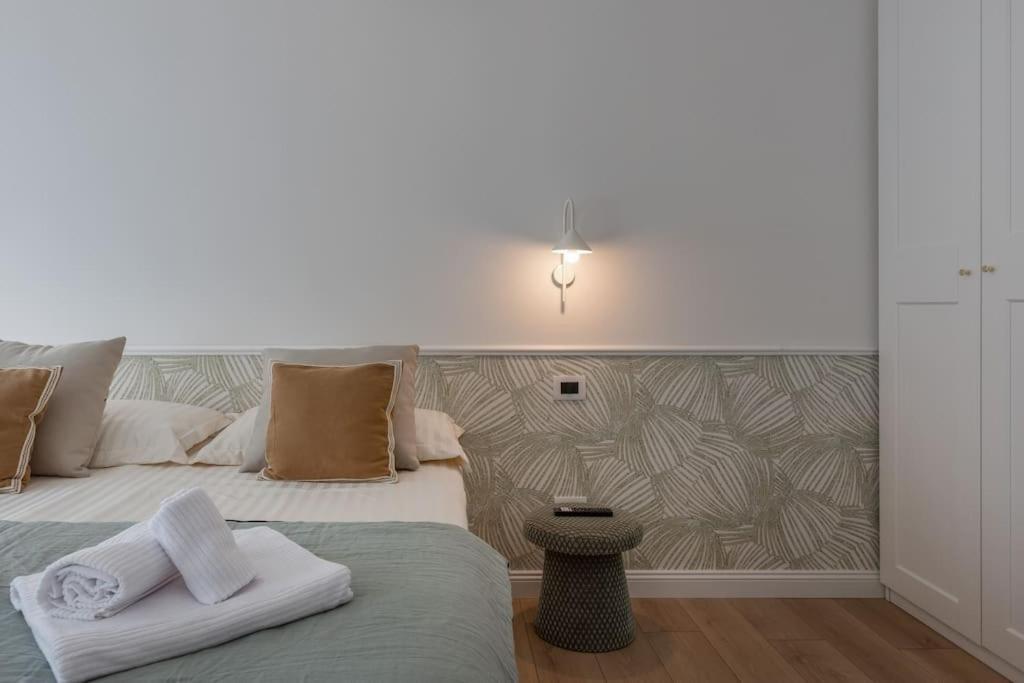 Foscolo 46 - Elegant Family Apartment ترييستي المظهر الخارجي الصورة