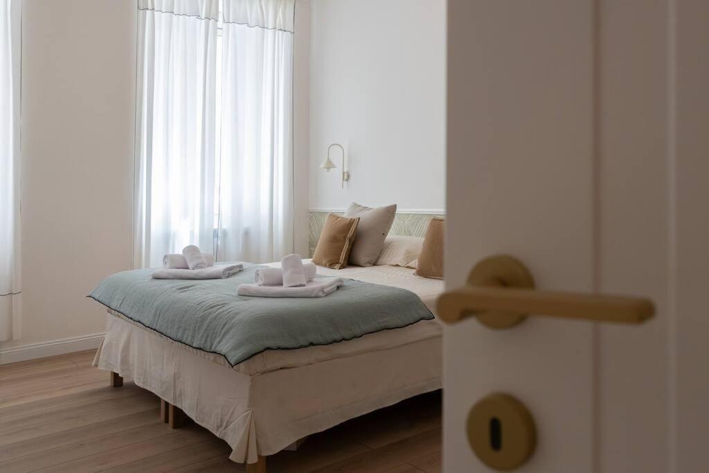 Foscolo 46 - Elegant Family Apartment ترييستي المظهر الخارجي الصورة