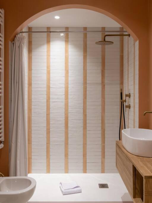 Foscolo 46 - Elegant Family Apartment ترييستي المظهر الخارجي الصورة